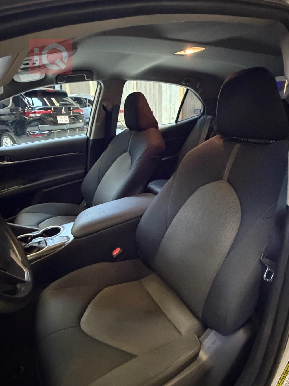 تۆیۆتا کامری